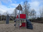 Foto: Neues Spielgerät auf dem Spielplatz Haselstraße (JPG-Datei)